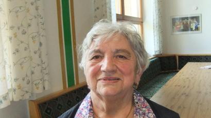 Bild: gm
Auch mit 80 Jahren engagiert sich Hildegard Pürzer noch als Mesnerin in Kreith und kümmert sich nach wie vor sehr gerne um den Blumenschmuck in der dortigen Kapelle.