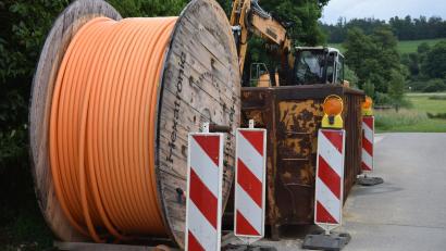 Symbolbild: bö
In acht Teilen der Gemeinde Ebermannsdorf beginnt jetzt der Glasfaserausbau.