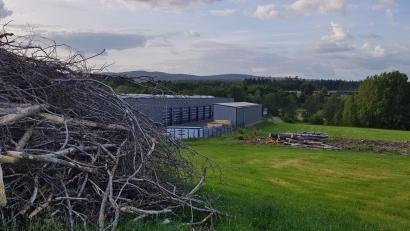 Bild: Benkhardt
Die Firma Faltenbacher will erweitern. Ein Teil des beplanten Grundstücks befindet sich bereits im neuen Industriegebiet, für dessen Ausweisung aktuell das Verfahren läuft.