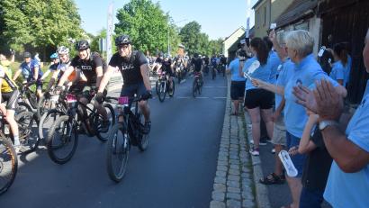 Archivbild: fz
Vorfreude pur auf die Tour: Die Zuschauer am Straßenrand werden die Teilnehmer wieder lautstark anfeuern.