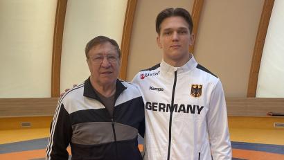 Bild: Vladimir Lukaschewitsch
Adam Leifridt (rechts) und sein Trainer Peter Leifridt.
