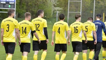 Archivbild: Hubert Ziegler
Nach dem Abstieg in die Kreisklasse geht es für die Zweitvertretung des SV Hahnbach am ersten Spieltag der neuen Saison gegen den TSV Königstein II – aus der A-Klasse aufgestiegen und ebenfalls neu in der Liga.