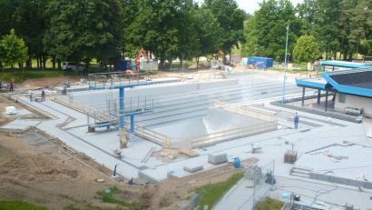Bild: Stadt Grafenwöhr
Das Bad wird gerade auf Vordermann gebracht.