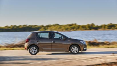 Bild: Dacia/dpa
Ein See voller Tränen oder ein kostengünstiger Kamerad? Ein gebrauchter Dacia Sandero kann viele Facetten haben, worauf ist besonders zu achten?