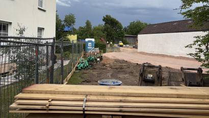 Bild: ge
Im Stadtrat Schnaittenbach wurde vom Baubeginn der neuen Kinderkrippe an der Carl-Eibes-Straße berichtet. Außerdem wurde über die Mittagsbetreuung und die digitale Ausstattung an Schulen diskutiert.