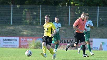 Bild: Hubert Ziegler
Jannik Meier traf beim 4:4 gegen den TV Aiglsbach zwei Mal für den FC Amberg.