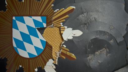 Symbolbild: David Ebener, dpa
Das bayerische Lagebild 2024 „Gewalt gegen Polizeibeamte“ wurde am 25. Juni 2025 vorgestellt.