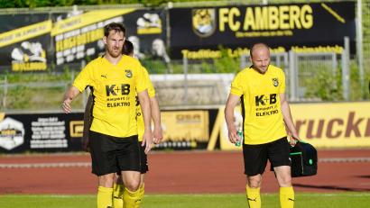 Bild: ref
Mario Zitzmann (links) und Friedrich Lieder geben als Spielertrainer-Duo beim Landesligaabsteiger FC Amberg den Ton an.