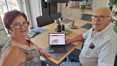 Bild: bl
Angelika und Wolfgang Unger staunen nicht schlecht: Ihr bereits gebuchtes Hotel, taucht unter neuem Namen wieder im Internet auf.