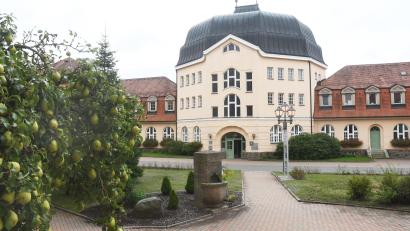 Archivbild: Gabi Schönberger
Im Bezirksklinikum Wöllershof soll eine ehemalige Patientin versucht haben, zwei Mitpatientinnen zu töten. Das Landgereicht Weiden verurteilte die 20-Jährige nun zu einer Unterbringung in einem psychiatrischen Krankenhaus.