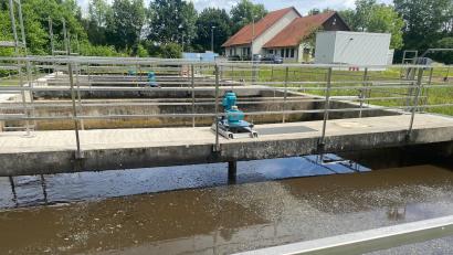 Bild: Wilhelm Amann
Für Sanierungen und Erneuerungen im Abwassersystem erhebt die Stadt Nabburg Verbesserungsbeiträge von ihren Einwohnern. Unser Bild zeigt eine Ansicht der Kläranlage, die auch mehrfach modernisiert werden musste.