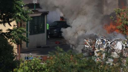 Bild: Marco Iacobucci/IPA via ZUMA Press/dpa
Bei der Explosion sollen mehrere Rettungskräfte verletzt worden sein.