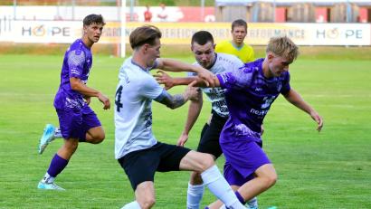 Bild: war
Lukas Fritz (rechts) war der überragende Spieler des TSV Kareth-Lappersdorf im Finale gegen den SV Etzenricht.
