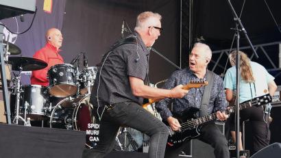 Bild: Hirsch
Sie haben ihn immer noch drauf, den puristischen Rock 'n' Roll: "Spider-Murphy-Gang"-Gründer Günther Sigl (rechts) und sein Gitarrist Willie Duncan.