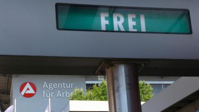 Archivbild: Wolfgang Steinbacher
Die Agenturen für Arbeit in Weiden, Tirschenreuth sowie die Geschäftsstellen in Eschenbach und Vohenstrauß führen ab dem 1. August 2025 ein neues Zugangskonzept ein.