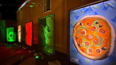Bild: rw
Besonders in der Nacht entfaltete die stimmungsvolle Illumination ihre volle Wirkung.