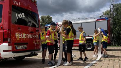Archivbild: Feuerwehr Schnaittenbach
Was "Blaulicht-Kräfte" alles können, ist ein Thema beim Event in Schnaittenbach. Dabei präsentiert sich natürlich auch die gastgebende Kinderfeuerwehr.