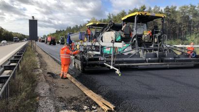 Symbolbild: Siegfried Jarowy/exb
Zwischen Teublitz und Ponholz beginnt die Erneuerung der Fahrbahn der A 93. Die Arbeiten dauern bis Dezember.