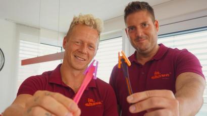 Bild: jut
Dominik Greiler (links) und Christoph Micko entwickeln einen Rasierer für die Haare zwischen den Pobacken.