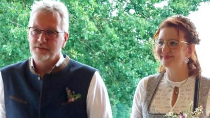Bild: soj
Nach 13 Jahren führte der Weg von Katja Enders und Stefan Pöllath ins Ebnather Standesamt.