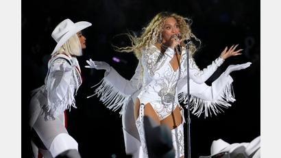 Bild: David J. Phillip/AP/dpa
Beyoncé beendet ihre „Cowboy Carter“-Tournee mit Überraschungsgästen. (Archivbild)