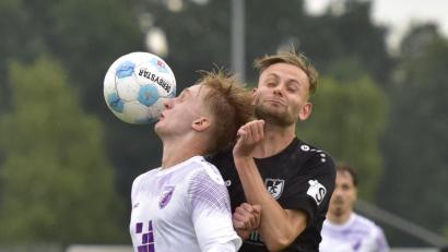 Bild: ham
So sehr sich Marvin Melchner und der 1. FC Schwarzenfeld auch mühten: Gegen den TSV Kareth-Lappersdorf gab es nichts zu holen.