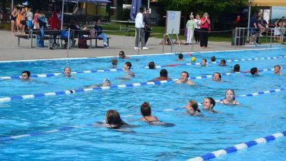 Bild: jr
Mit 378 Teilnehmenden stellten die Schule mit Abstand die meisten Schwimmer, hier im Einsatz am Freitagvormittag.