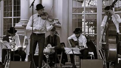 Bild: Henry Wolf/exb
Das Orchestra Grandessa spielt Weltmusik.