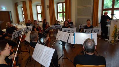 Bild: hm
Ein besonderes Musikerlebnis bescherte das Streichorchester des Gesang- und Orchestervereins anlässlich seines 130. Jubiläums.
