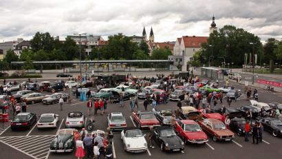 Archivbild: R. Kreuzer
Die Veranstalter des Oldtimertreffens hoffen, dass auch in diesem Jahr wieder viele Fahrzeuge auf den Großparkplatz in Weiden rollen.