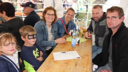 Bild: kro
Einheimische und Urlauber genossen das Wondreber Weinfest.