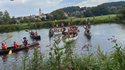 Archivbild: Stadtjugendring Weiden
Im Ferienprogramm darf das Kanufahren nicht fehlen.
