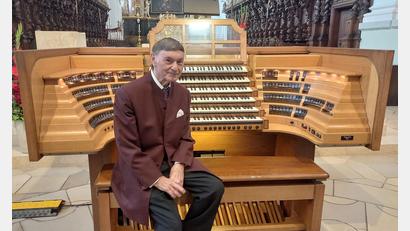Bild: Andreas Sagstetter
Günther Kaunzinger bot ein beeindruckendes Orgelkonzert in der Basilika Waldsassen.