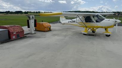 Bild: Gabi Schönberger
Die Tankstelle auf dem Flugplatz Latsch wird nicht mehr genutzt. Ihre Sanierung ist aufwändig und teuer. Sie soll stillgelegt werden.