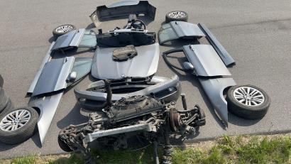 Bild: PP Oberpfalz 
Sichergestellte Fahrzeugteile