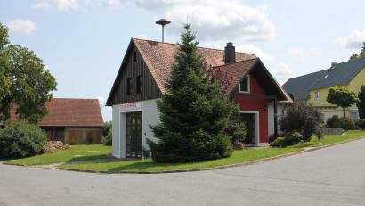 Bild: Bernhard Piegsa
Seit 130 Jahren gibt es die Feilersdorfer Feuerwehr, seit 75 Jahren die Heilige-Familie-Kapelle: Diese Jubiläen feiern die Feilersdorfer am 17. August.