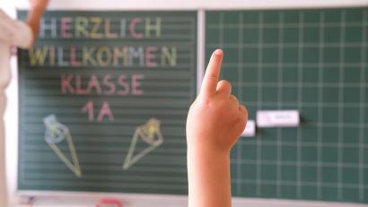 Bild: Sebastian Willnow/dpa
In Sachsen gings für die neuen Erstklässler sogar schon am Wochenende los - am Samstag war Einschulung.