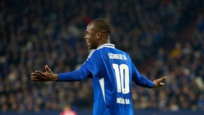 Bild: Bernd Thissen/dpa
Pape Meïssa Ba bleibt zunächst auf Schalke.