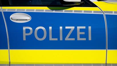 Symbolbild: Sven Hoppe/dpa
In Hersbruck wurde eine Frau in einer Fußgängerunterführung sexuell belästigt. Die Polizei sucht nach Zeugen und weiteren Betroffenen.