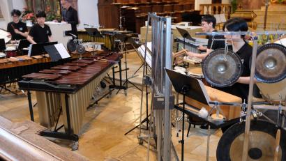 Bild: do
Es donnerte in der Speinsharter Klosterkirche beim Gastspiel des Percussion Ensembles des 75. Festivals junger Künster Bayreuth.