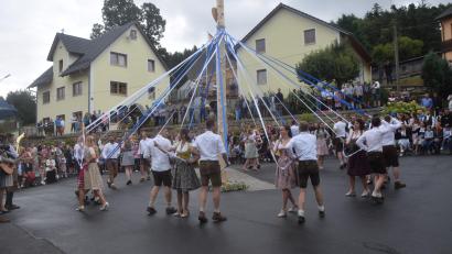 Bild: fz
Bei der Rosswampenkirwa in Woppenrieth wird am Sonntag der Kirwabaum ausgetanzt.