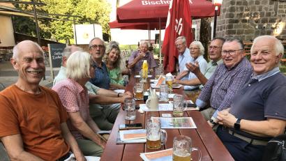 Bild: mma
Lustig und gemütlich geht es zu bei den Heimatverliebten. Sie treffen sich bei den Festwochen auf dem Annaberg und auf dem Frohnberg, um sich auszutauschen.