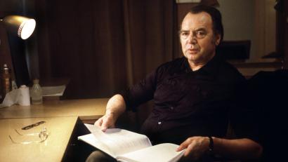 Bild: Werner Baum/dpa
Will Quadflieg hatte nach dem Zweiten Weltkrieg eine große Schauspielkarriere - doch deren Anfänge lagen in der NS-Zeit. (Archivbild).