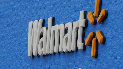 Bild: Sue Ogrocki/AP/dpa
Die Kosten für Walmart steigen „jede Woche“, sagt der Firmenchef. (Archivbild)