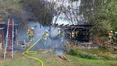 Bild: Kreisbrandinspektion Amberg-Sulzbach
Im Ammerthaler Ortsteil Viehberg ist am Freitag gegen 14.30 Uhr Feuer in einer Scheune ausgebrochen.