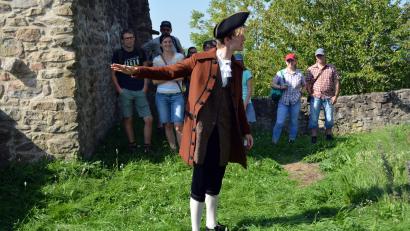 Bild: Florian Wein/Ovigo-Theater
Bei der Zeitreise "Schrazeln, Hoymänner und der wilde Hans" geht es um die Sagen aus der Region und um die Geschichte der einst so wichtigen Burganlage Murach.