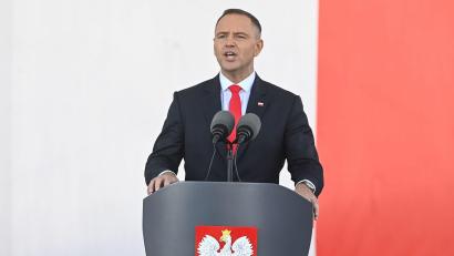 Bild: Piotr Nowak/PAP/dpa
Polens rechtskonservativer Präsident Karol Nawrocki hat mit seinem Veto ein Gesetz gestoppt, dass die Zahlung von Hilfen für Ukraine-Flüchtlinge regeln soll. (Archivbild)