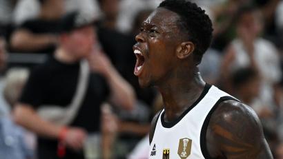 Bild: Sven Hoppe/dpa
Wünscht sich mehr Respekt und Liebe: Dennis Schröder.