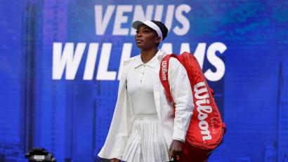 Bild: Adam Hunger/AP/dpa
28 Jahre nach ihrem Debüt war Venus Williams zum 25. Mal bei den US Open dabei.