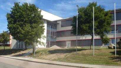Bild: mad
Der Marktrat genehmigte auch Aufträge für Baumaßnahmen an der Schule.